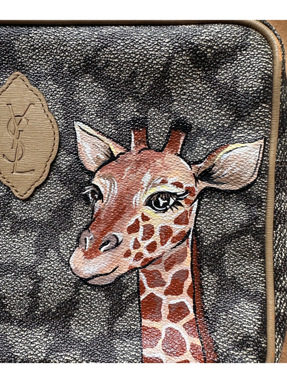 Yves Saint Laurent Hand-Painted Vintage Giraffe Print Clutch Pouch Toiletry Bagπ¦ - Picture 4 of 16
